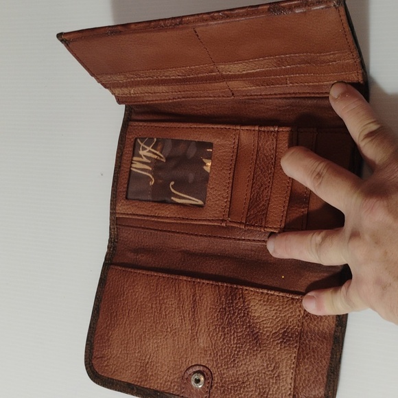 American West Desert Wildflower Ladies' Tri-Fold Wallet in antique brown - Picture 7 of 7